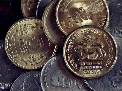 Rupee drops 15 paise against dollar in early trade