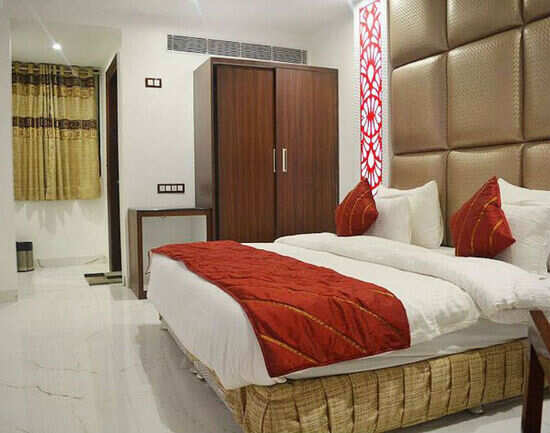 Hotels in Delhi for a budget traveller
