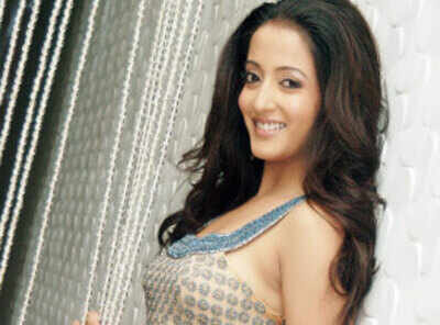 Surviving in Bollywood without backup difficult: Raima Sen