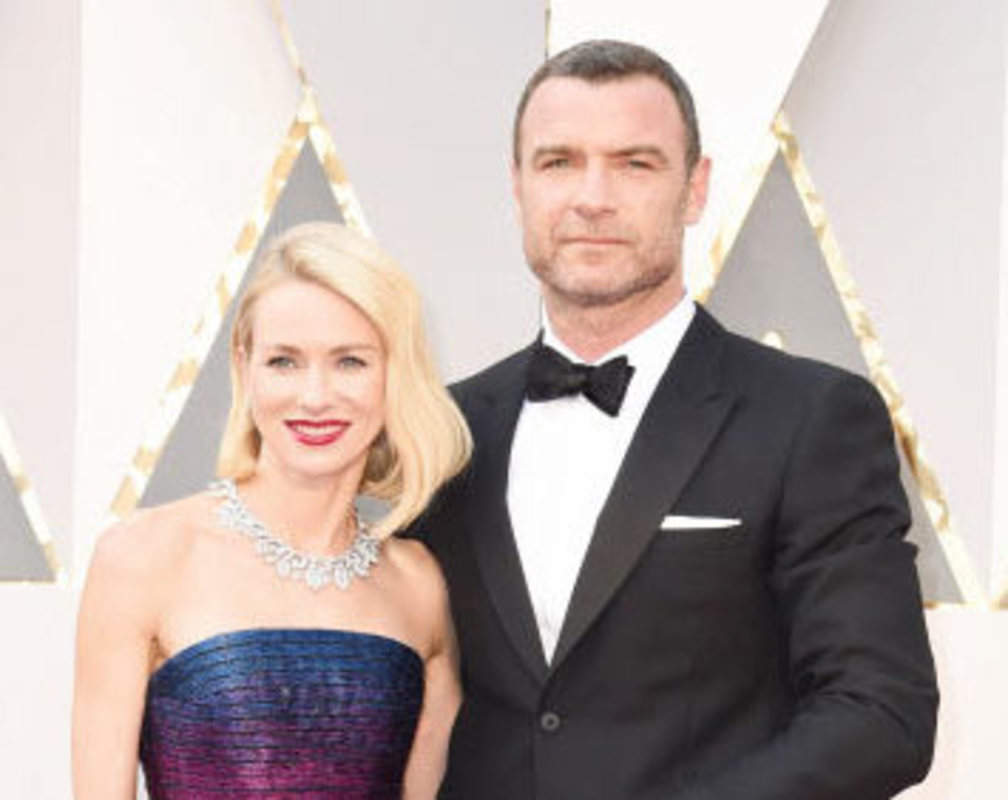 
Hot couples add glitz to glamour at Oscars 2016 red carpet
