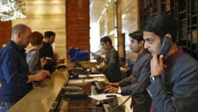 Services sector growth hits 3-month low