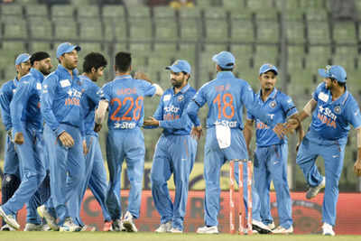 Asia Cup 2016: India hammer UAE by nine wickets to maintain unbeaten run