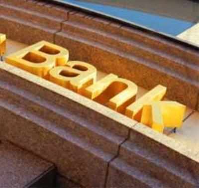 Govt looks to create 8-10 big PSU banks