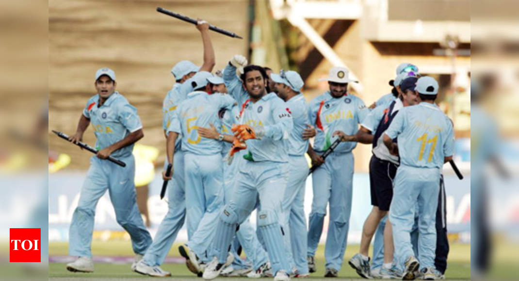 ICC World T20 2014: Indian squad leaves for the tournament