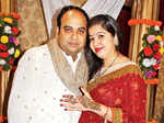 Abhishek, Harshita host party