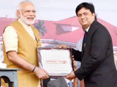 PM Modi attends Patna HC centenary celebrations