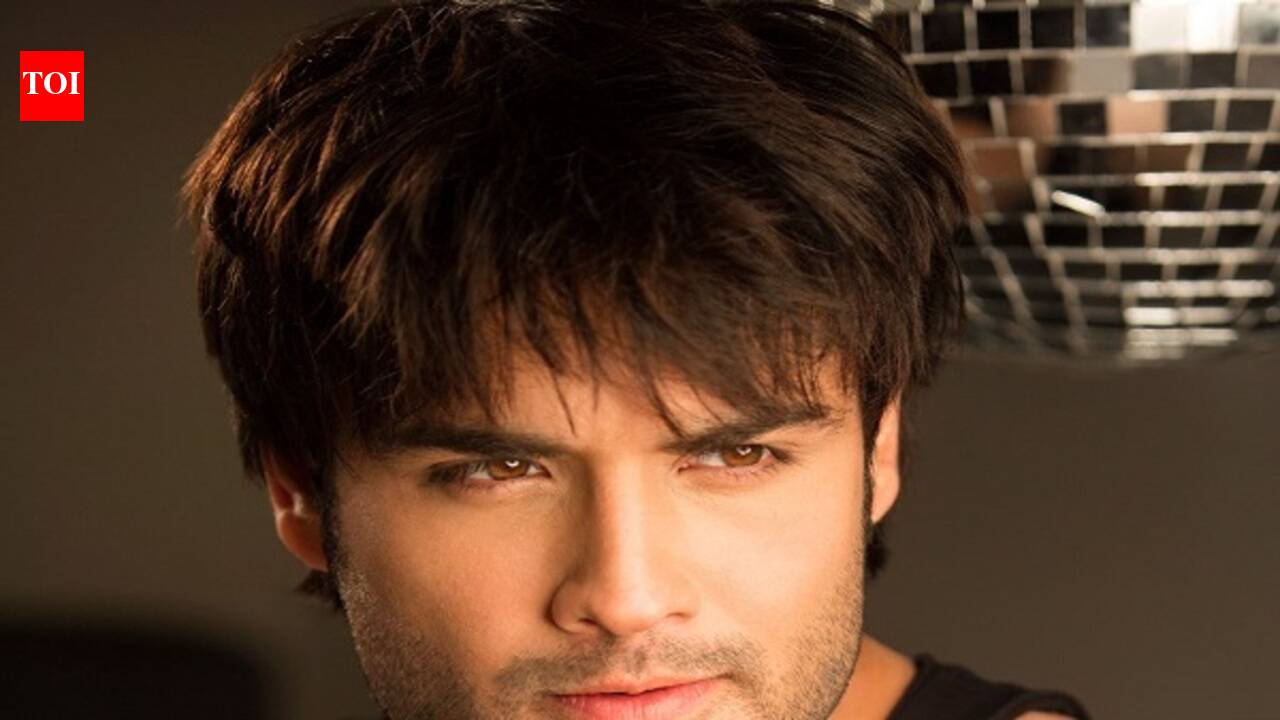 TV celebs talk about the pros and cons of their job