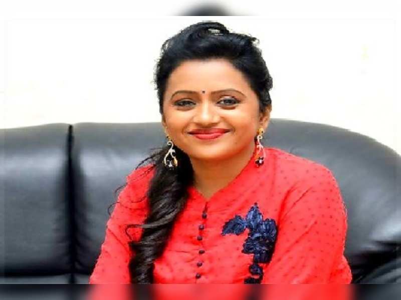 Telugu states: Anchor Suma reacts on the news about her health - Times of  India