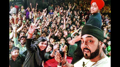 Manj Muski performs at Kirori Mal College's annual fest in Delhi