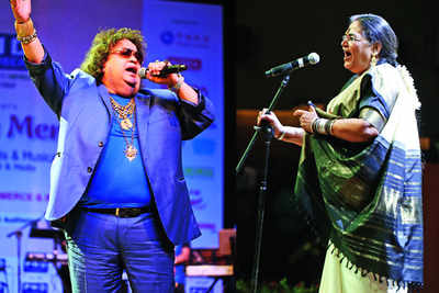 Bappi Lahiri and Usha Uthup perform at PHD Chambers in Delhi