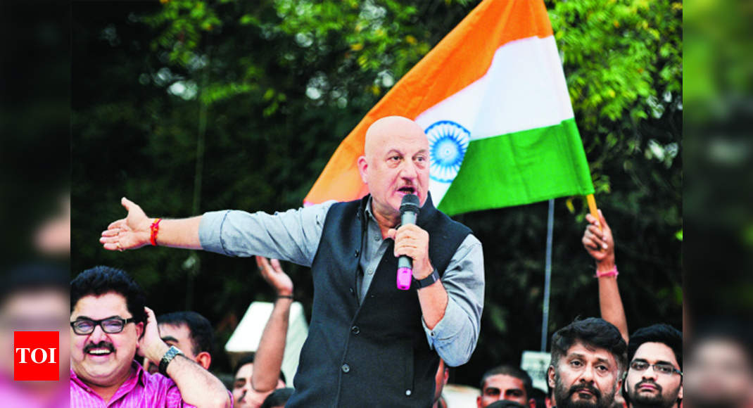 JNU: Slogans fly left and right in Kher's JNU screening | Hindi Movie News - Times of India