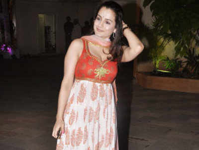 Complaint filed against Ameesha Patel for no show at a school function