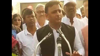 Akhilesh Yadav attends ‘World Sparrow Day’ event in Lucknow