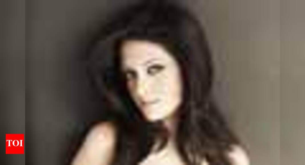 Riya, Raima live it up in Bangkok! | Hindi Movie News - Times of India