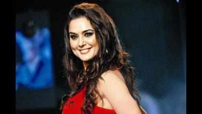 Preity Zinta acquitted in cheque trial