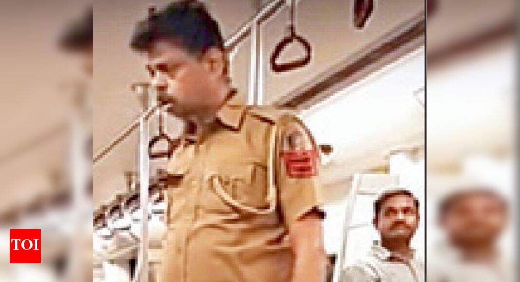 Victim, not villain: Delhi Cop in 'drunk' video | Delhi News - Times of ...