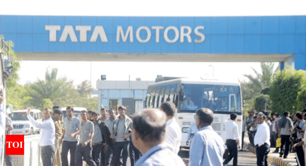 Strike at Tata Nano plant at Sanand ends - Times of India