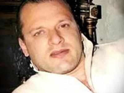 David Headley refuses to answer questions about wife