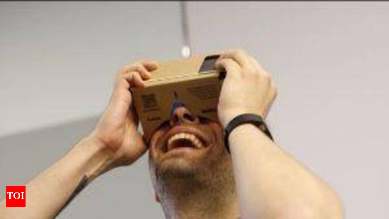 Pornhub adopts VR; Offers 360-degree realistic free porn videos - Times  of India