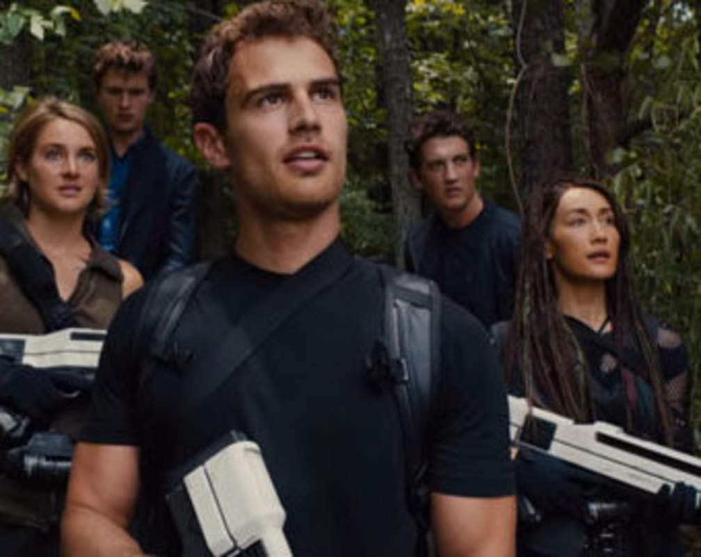 
'The Divergent Series: Allegiant' official teaser trailer
