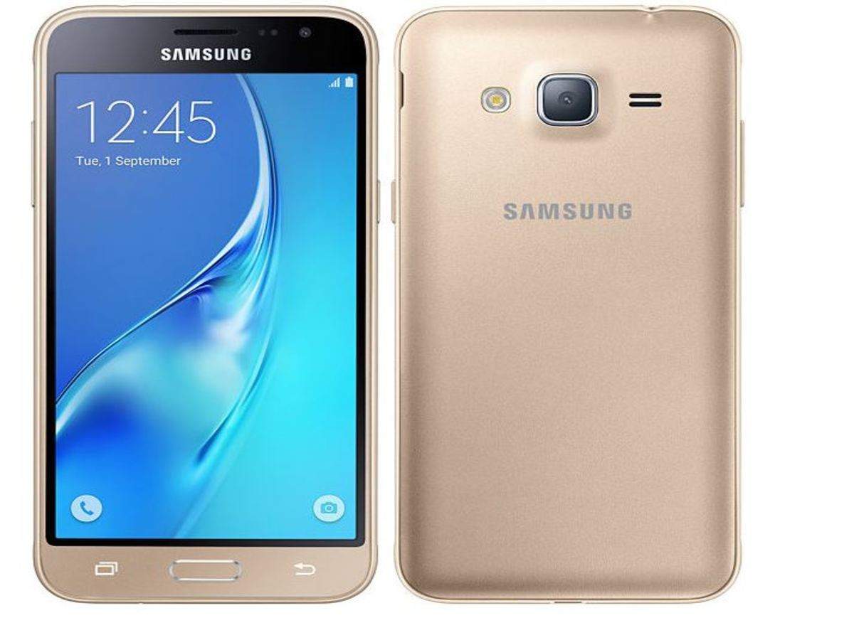 Definitie Bemiddelaar nikkel Samsung launches Galaxy J3 (2016) smartphone, priced at Rs 8,990 with 4G  and 5-inch HD display - Times of India