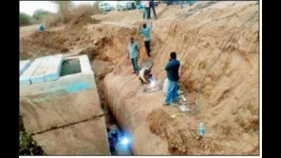 Firm blamed for Godavari pipe leak