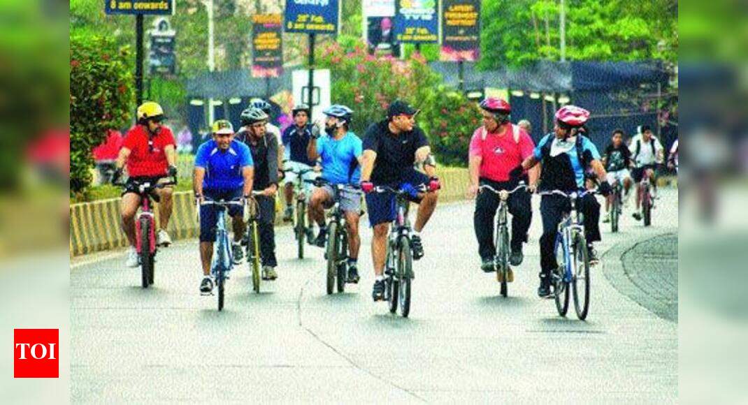 Mumbai’s night riders | Mumbai News - Times of India