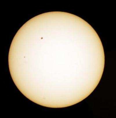 Sunspots point to looming 'little ice age'