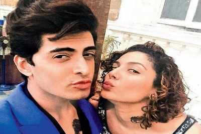Best friends Sushant and Diandra will act with Zeenat Aman