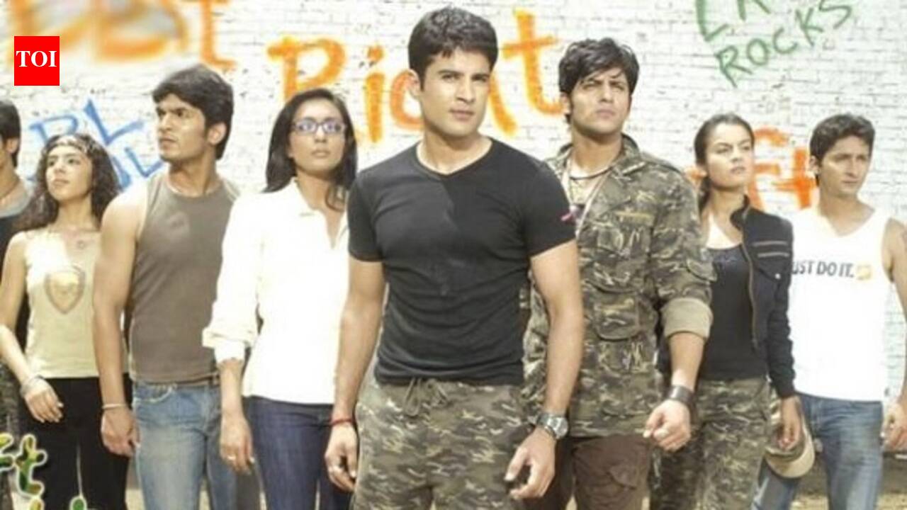This is what the cast of 'Left Right Left' is up to
