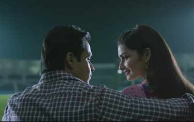Second song of Azhar 'Itni si baat hain' will stir your heart's chords