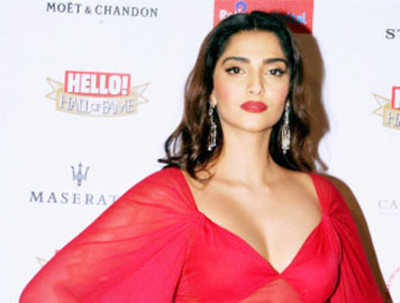 Sonam Kapoor lauds the trailer of 'The Man Who Knew Infinity’