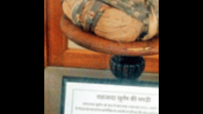 Shah Jahan’s turban, tales enthral visitors at museum