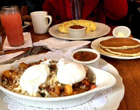 Iconic breakfast places in Chicago