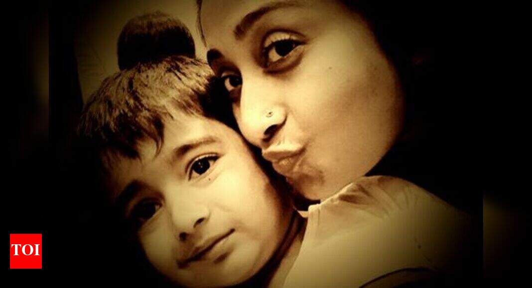 Upload Pinky Banerjee Uploads Adorable Pic With Son Bengali Movie News Times Of India
