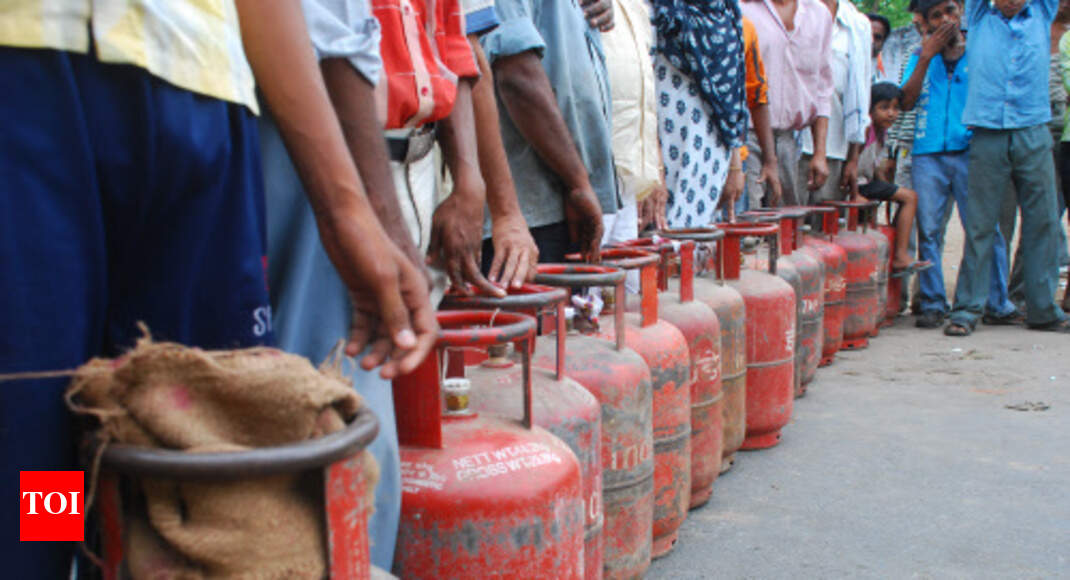 6.4 lakh consumers in Tamil Nadu give up cooking gas subsidy Chennai News Times of India