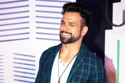 Rithvik Dhanjani on anchoring reality shows, his B-town debut and more