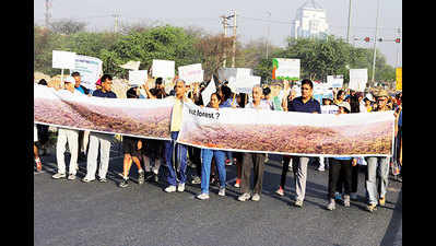 Gurgaon walks to save the Aravallis