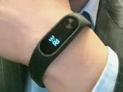 Xiaomi Mi Band 2 with LCD screen to launch on May 10
