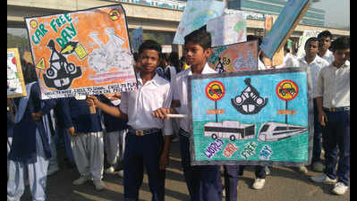 Kids step forward to free Gurgaon of cars