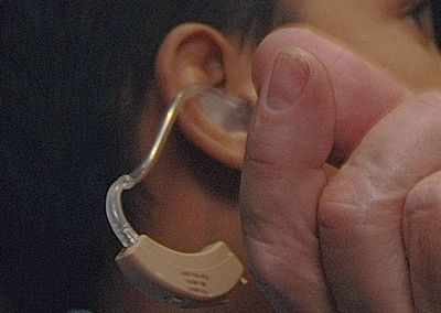 Hearing aids may improve cognitive performance in elderly
