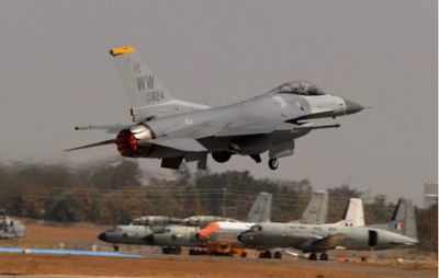 Pakistan may use F-16s against India, review sale, US lawmakers tell Obama
