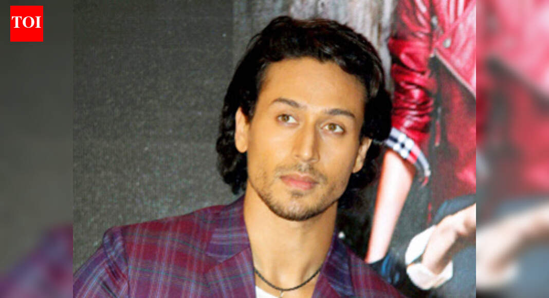 Being Jackie Shroff is not easy: Tiger Shroff