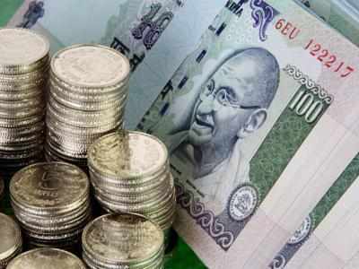 Rupee gets stronger, gains 5 paise against dollar
