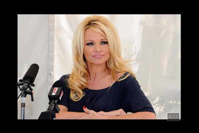 Pamela Anderson launches vegan cooking show