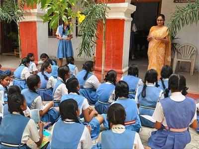 Girls in Chattisgarh to get sanitary pads from school