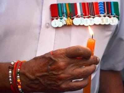 Ex-servicemen suspend OROP agitation, to fight it out in Supreme Court