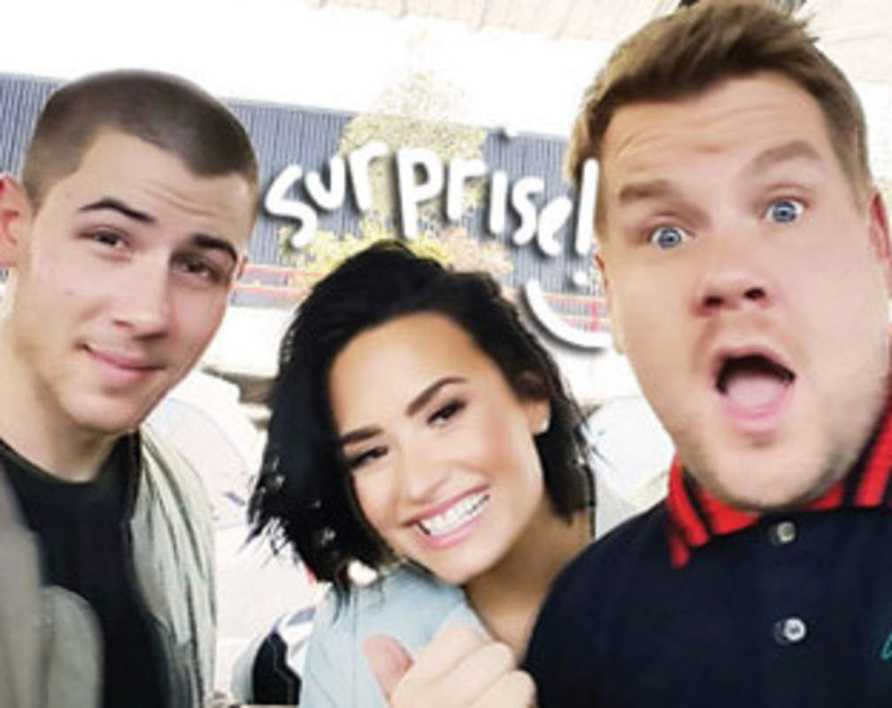 
Demi Lovato, Nick Jonas, James Corden form street band
