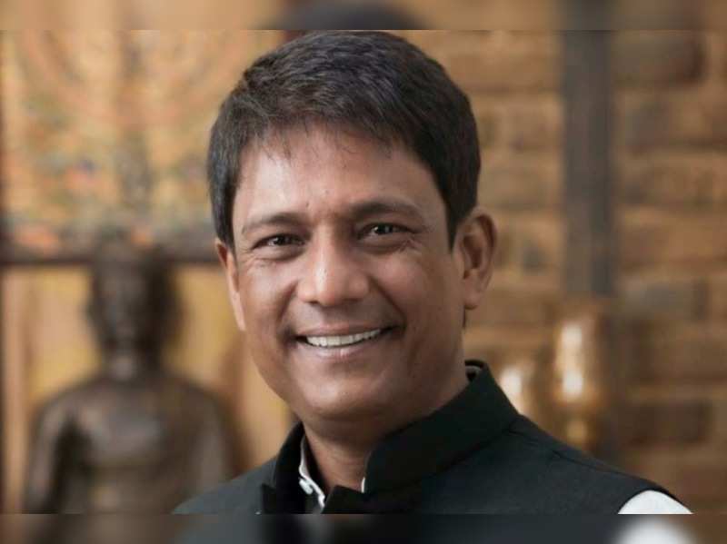 Adil Hussain has a role in 2.0