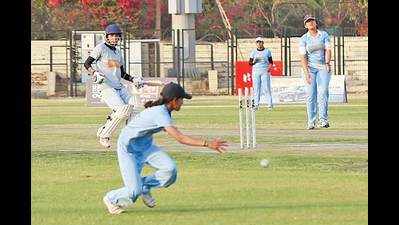 Gurgaon makes a pitch for women in cricket